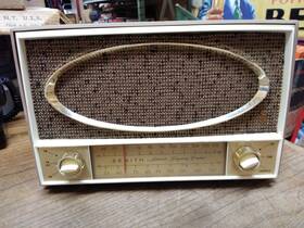 C725l Zenith Vtg Automatic Frequency Control Table Top Tube Am/fm Radio Working