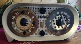 G516-w Zenith 1951 Ivory Mid-century Inch Owl Eyes Clock Radio Now A Bluetooth Speaker