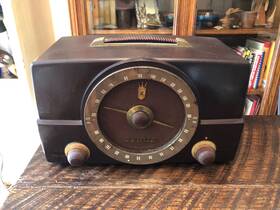 H725z1 Zenith Model Am/fm Radio In Working Condition