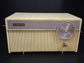 J508p Zenith J508w Vintage 1960 S White/tan Tube Am Radio Chassis 5f05 Tested Works