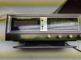 K472 Zenith Vintage Am/fm Solid State Radio Alarm Clock - Circle Of Sound