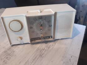 L513w Zenith Vintage - Sleep Switch Model Radio