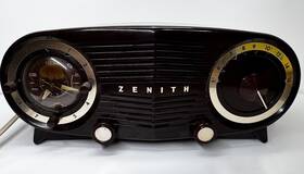 M-l515 Zenith L515 Vtg 1950 S Inch Owls Eyes Clock Radio Bakelite Repair Or Display