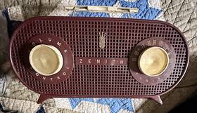 R510r Zenith Vintage Owl Eye Am Radio Model Works Great Pre-owned Made Ca. 1955