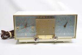 S-50497 Zenith Vintage Clock Radio Decor 1950s Model - Works