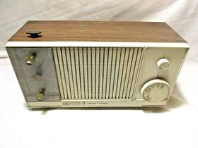 T2511 Zenith Vintage 1968 Model Solid State Radio Alarm Clock