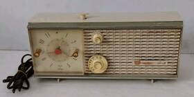 2-2677 Zenith T2519l Vintage Am Alarm Clock Radio Mid Century 1950 #2-2677