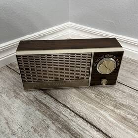 Z224 Zenith Solid State Am Table Radio The Allegro Tested Works Vintage 1968