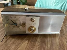 Z278a Zenith Vintage - 1968 Solid State Alarm Clock Radio Works