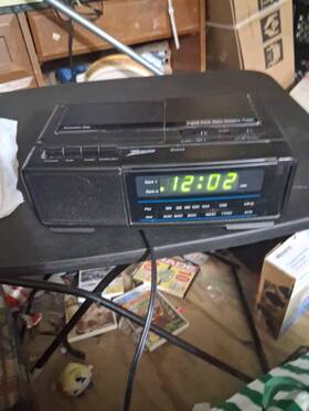 Z8000 Zenith Vintage Am/fm Alarm Clock Radio Cassette Player