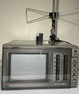 Vtg General Electric Spacemaker Color Television W/ Am/fm Radio 7-7650B Read Des. Fixed Price $18.74.