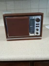 Vintage Am/fm Radio 937866 Item C17H1868 Works. Fixed Price $30.00.