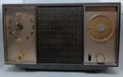 Zenith Vintage Am/fm Tube Clock Radio Model M729 Good Condition. Fixed Price $105.99.
