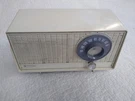 Vintage Mid Century General Electric Am Radio T-1110A Beige. Fixed Price $15.99.