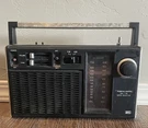 Vtg Realistic Am/fm Portable Radio Model 12-665 By Shack. Fixed Price $24.99.