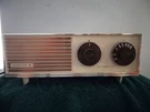 Vintage Zenith Radio. Fixed Price $28.00.