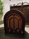 Vintage 1933 Rca Victor Model R-28-P "carryette" Cathedral Radio. Fixed Price $321.75.