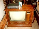 Retro Vintage Zenith Crt Color Tv 27 Inch 1980S Console Wood Cabinet. Fixed Price $149.99.