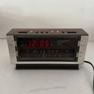 Vintage Jc Penny Am Fm Dual Alarm Clock Radio Model 680-3795 Tested Working. Fixed Price $25.00.