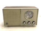 Rca Vacuum Table Radio, Model RCH-11Y, Am/fm, Plays But Needs Work/tube(s). Fixed Price $49.95.