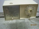 Vintage White Radio C-410C Works. Fixed Price $25.29.