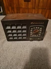 Vintage Admiral Super Aeroscope Standard Broadcast 5R11-N Am Tube Radio. Fixed Price $40.00.
