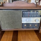Heritage Maple Rca Victor Model RJC48L Am/fm Radio, No Power Cord. Fixed Price $34.99.