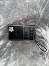 Vintage Lafayette Guardian 11 Portable Am-vhf Marine Radio Back Missing. Fixed Price $49.99.