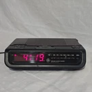 Ge Fm/am Digital Alarm Clock Radio 7-4613B Woodgrain Tested Working. Fixed Price $24.99.