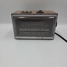Vintage General Electric Am Fm Radio Alarm Clock Model 7-4620F-TESTED/WORKS. Fixed Price $15.56.