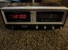 Vtg Zenith Solid State Electronic Circle Of Sound Clock Radio K472W Tested/works. Fixed Price $50.00.