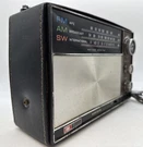 Vintage Leather Radio Ross Electronics Corporation Model: RE-1933-SEE Video. Fixed Price $49.99.