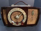 Vintage Zenith Bakelite Deco Tube Dial Radio Model S-17366 For Parts Repair. Fixed Price $96.00.