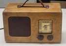 Antique Philco "picnic Radio" Model 40-81. Fixed Price $85.00.