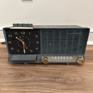1960 General Electric Model C-450B Am Vintage Radio. Fixed Price $34.99.