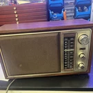 Vintage Realistic MTA-12 693 Tabletop Am/fm Radio Wood Veneer Works Not Loud. Fixed Price $26.00.
