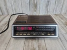 Ge Clock Radio Model 7-4616B Vtg 80'S Am/fm Dual Alarms Sleep Tested Works Clean. Fixed Price $28.00.