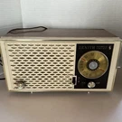 Vintage Zenith T325 7 Tube Radio. Fixed Price $39.99.