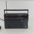 Vintage General Electric Am/fm Two-way Portable Radio Model 7-26600. Fixed Price $15.00.