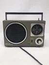 Vintage Seville Am/fm Radio Model 1806 Untested As Is. Fixed Price $18.99.