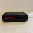 Realistic Chronomatic 261 Digital Am/fm Alarm Clock Radio Model 12-1568 Read!. Fixed Price $11.61.