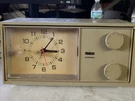 Antique Vtg Rca Model Rzd 400B Lt. Sand Transistor Radio For Parts Repair. Fixed Price $25.00.