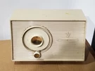 1960 General Electric T-102A Beige Am Tube Radio Please Read. Fixed Price $35.00.