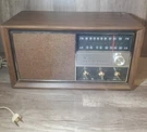 Vintage 1960'S Rca Victor RHC33W Walnut Radio Needs Work 16"X 7" 9". Fixed Price $79.61.