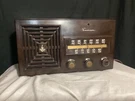 Emerson Am/fm Bakelite Tube Radio Model 641-B, Works Great !!. Fixed Price $80.00.