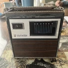 Vintage Portable Juliette Model APR1405C Am Solid State Radio Dual Power. Fixed Price $35.00.