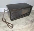 Philco Model 50-925 Vintage Tabletop Radio. Fixed Price $50.00.