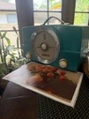 Zenith Trans-oceanic T600 Am/fm Portable Vintage Radio, Teal Carry Handle. Fixed Price $67.23.