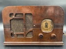 1937 Delco R-1125 "coronet"wood Cabinet Vacuum Tuberadio Works. Fixed Price $174.99.