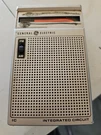 General Electric Portable Handheld Am/fm Radio Vintage 7-2582D. Fixed Price $15.00.